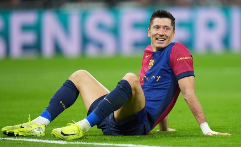 Robert Lewandowski injury update